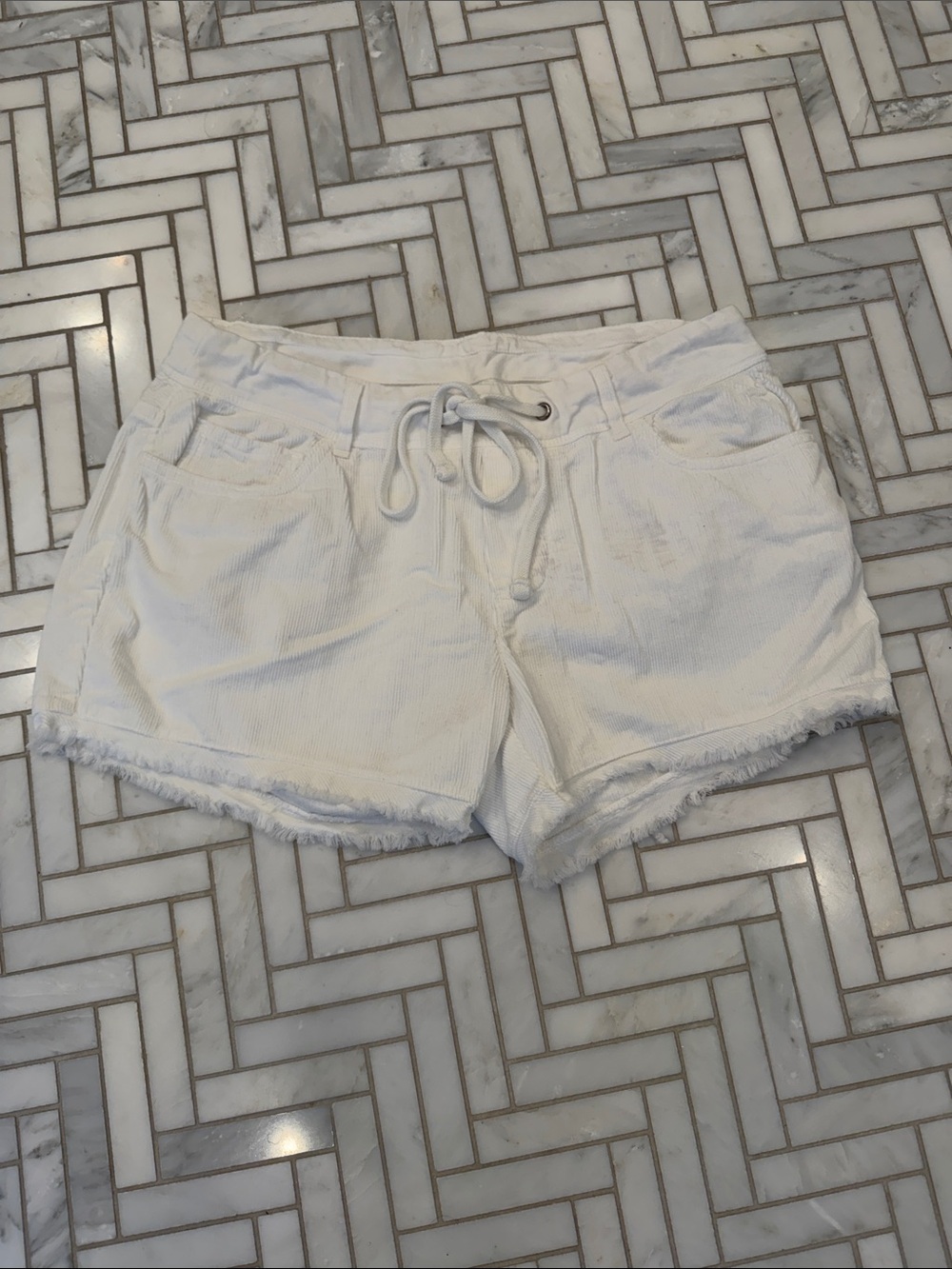 James Perse White Drawstring Cotton Shorts